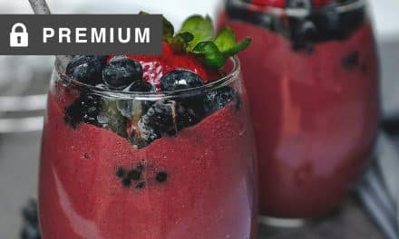 Super-Nutrient Blast Berry Smoothie