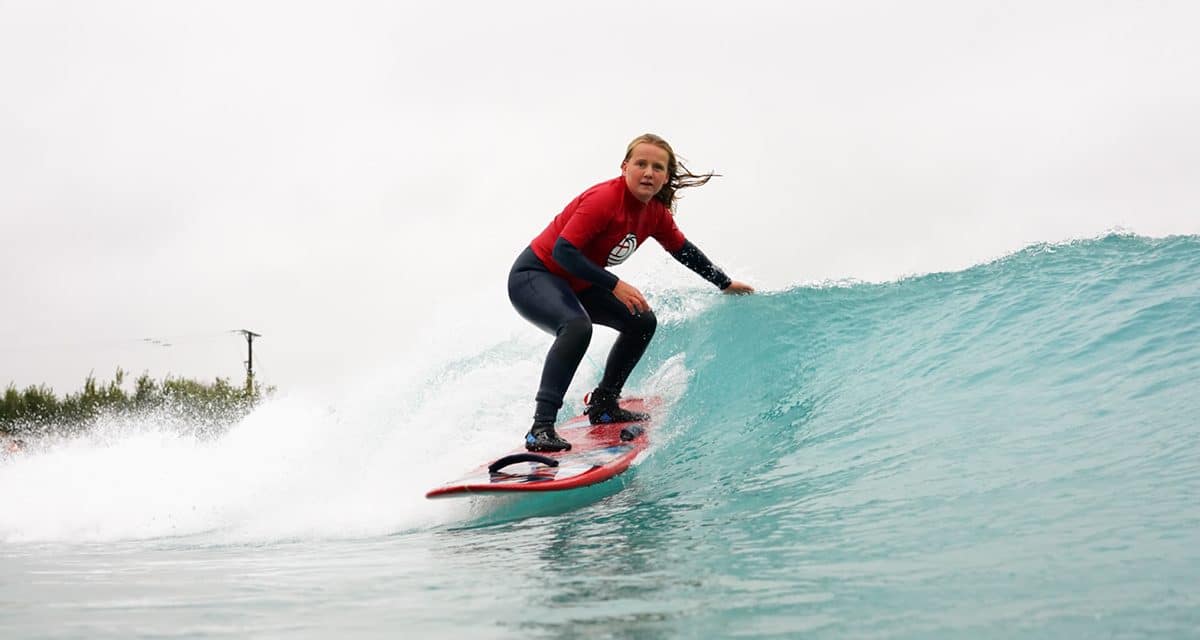 English Adaptive Surfing Open At The Wave