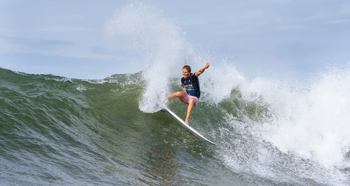 Steph Gilmore Wins Surf City El Salvador Pro