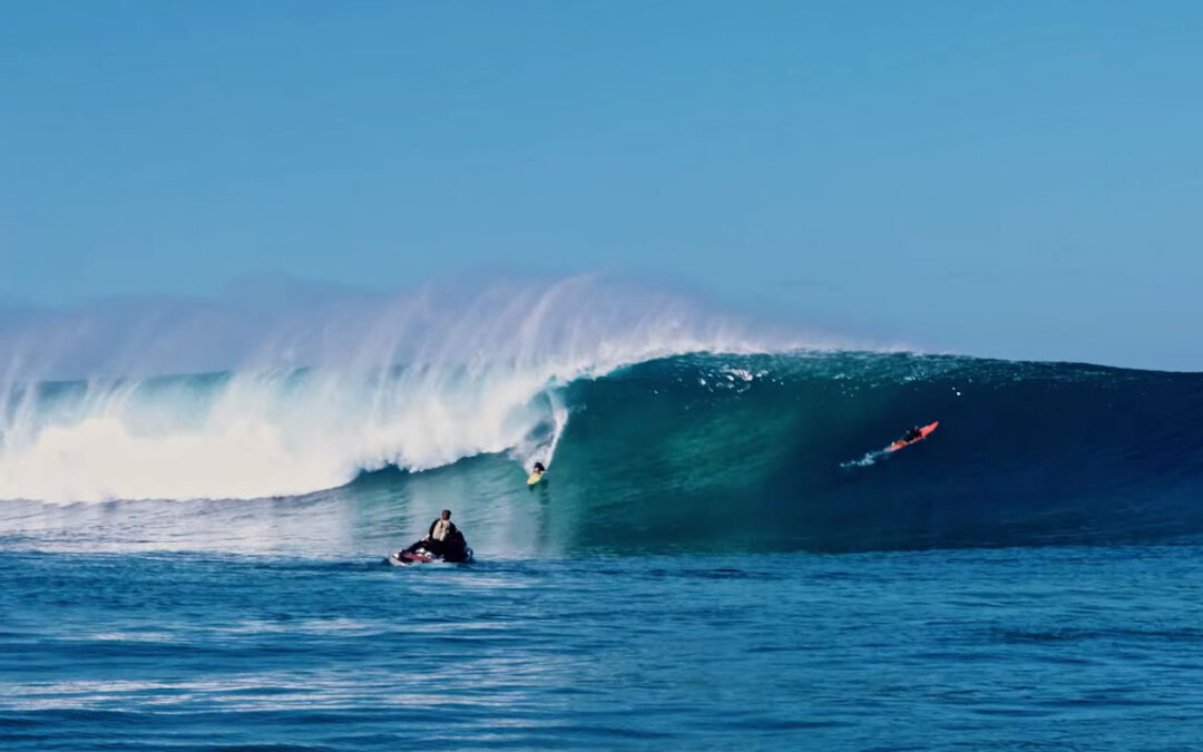 Warm with Laura Enever in Hawaii