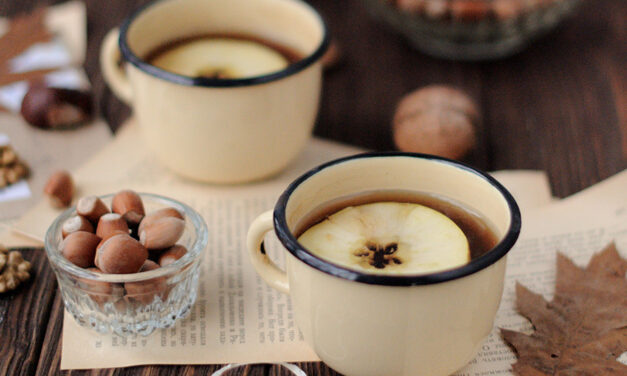 Non-Alcoholic Mulled Apple Juice