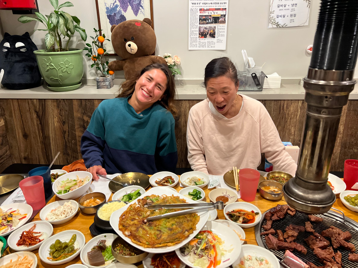 SER-BTS-Selfie_Korean-Resto_Lizzy-+-Karen