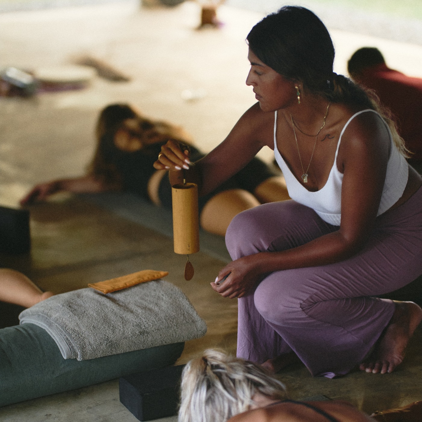 Yin yoga and sound healing at Floating You