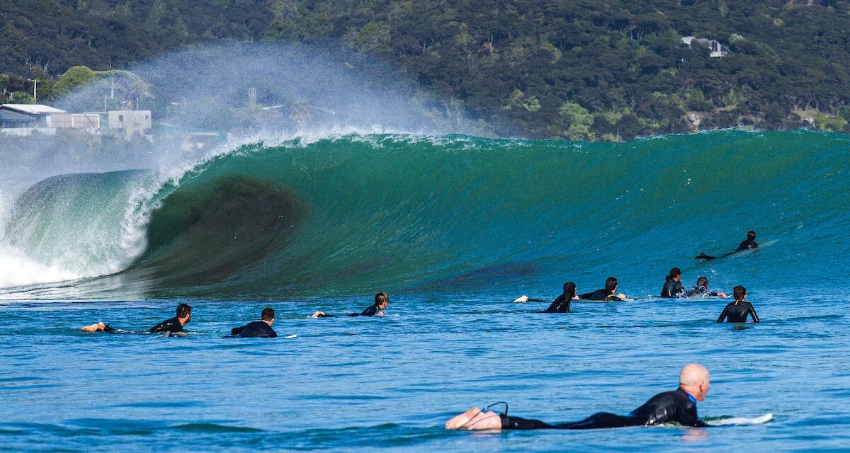 Lefts ahoy, hello Raglan.