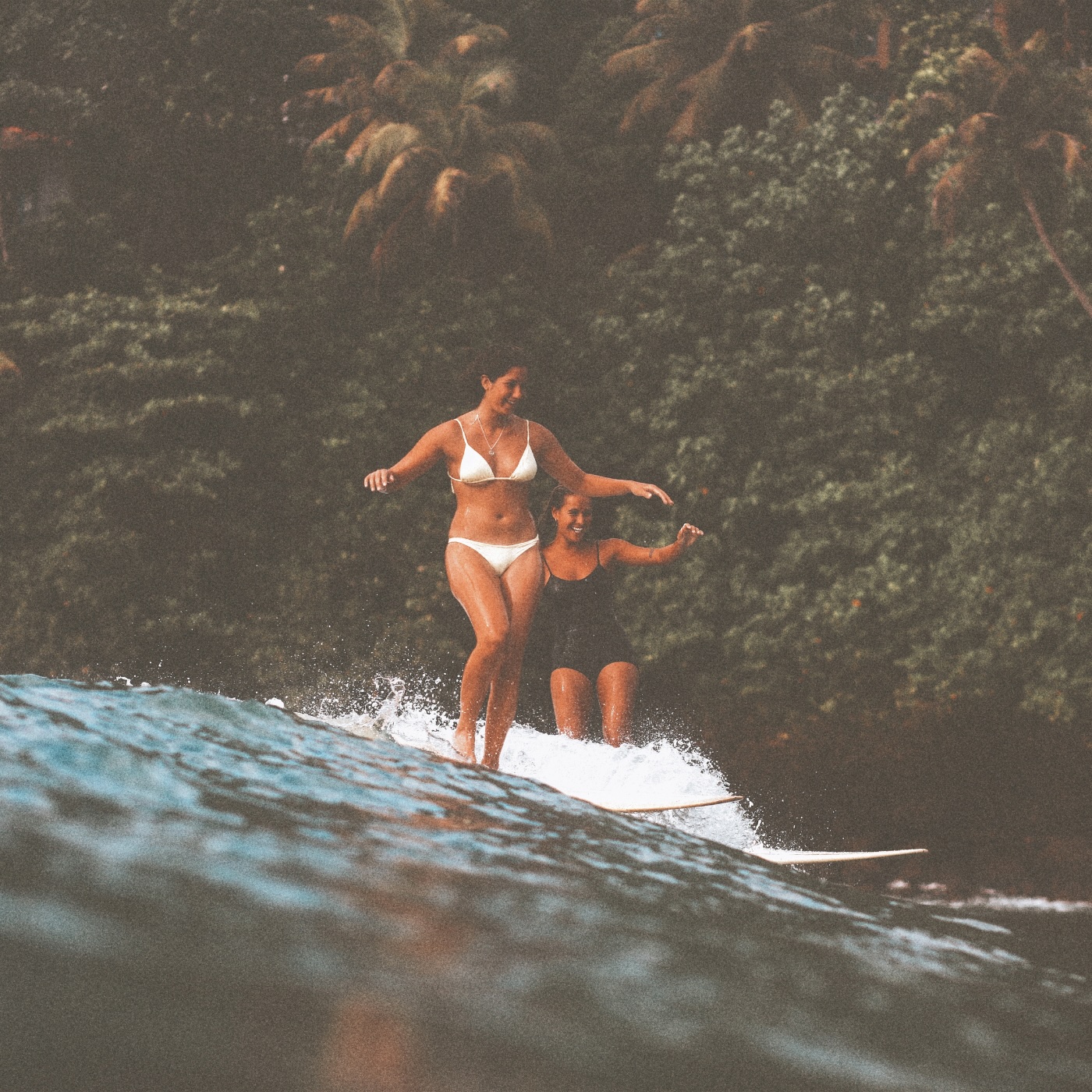 Party wave at Surf Spirit